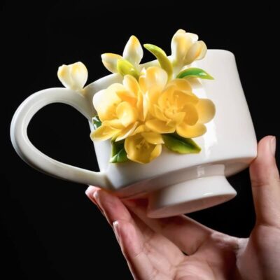 A06-186A-2 Golden Winter Blossom Mug