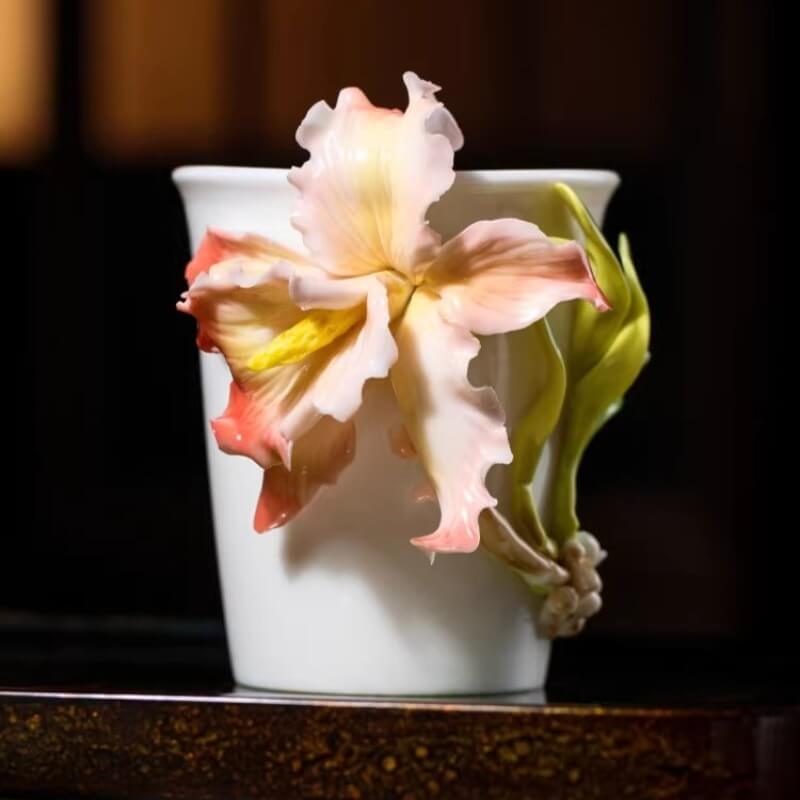 A06-189A-1-1.jpg Sculpted Iris Art Mug