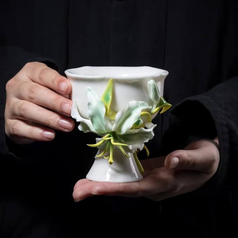 A06-206A-2 Glory Lily Stem Cup