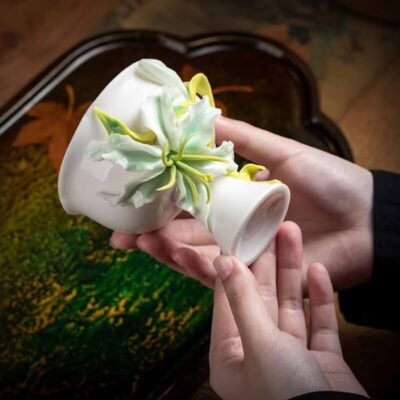 A06-206A-6 Glory Lily Stem Cup