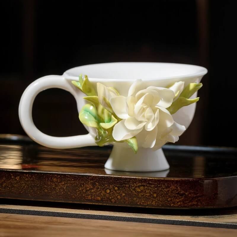 A06-206B-1 Sculpted Gardenia Goblet