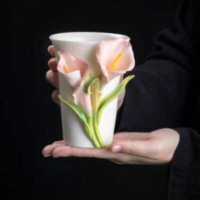A06-226A-15 Sculpted Calla Lily Art Mug
