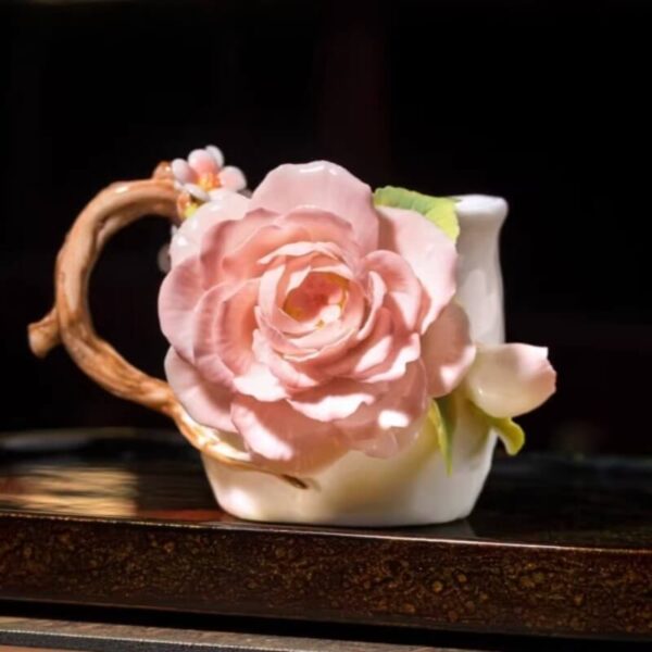 A06-227C-1 Camellia Bloom Coffee Mug