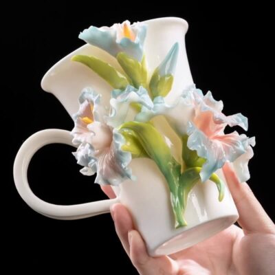 A06-236A-2 Sculpted Gladiolus Art Mug