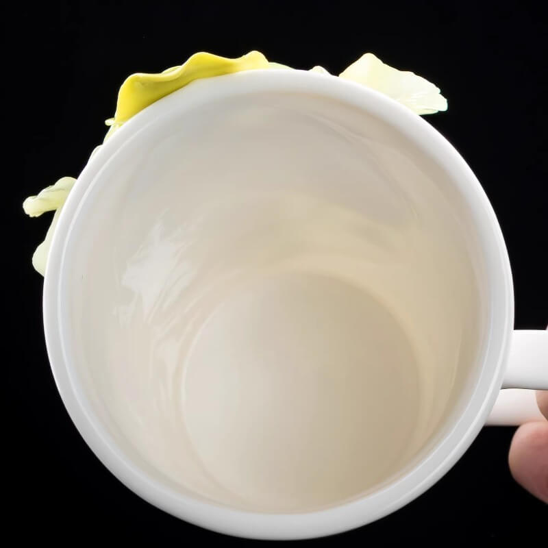 A06-241A-5 Sculpted Anemone Art Mug